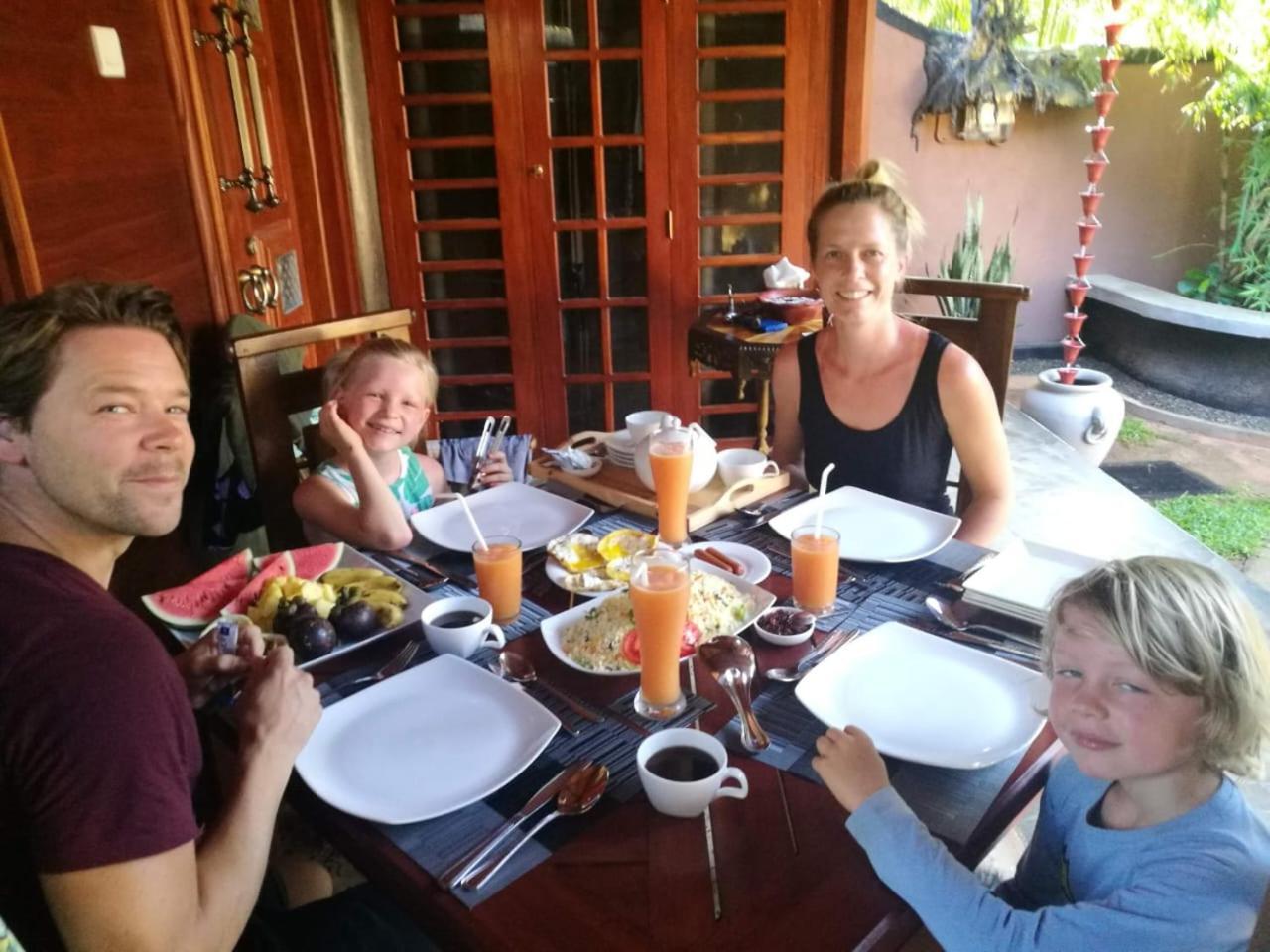 Thara Cabana Bentota Extérieur photo